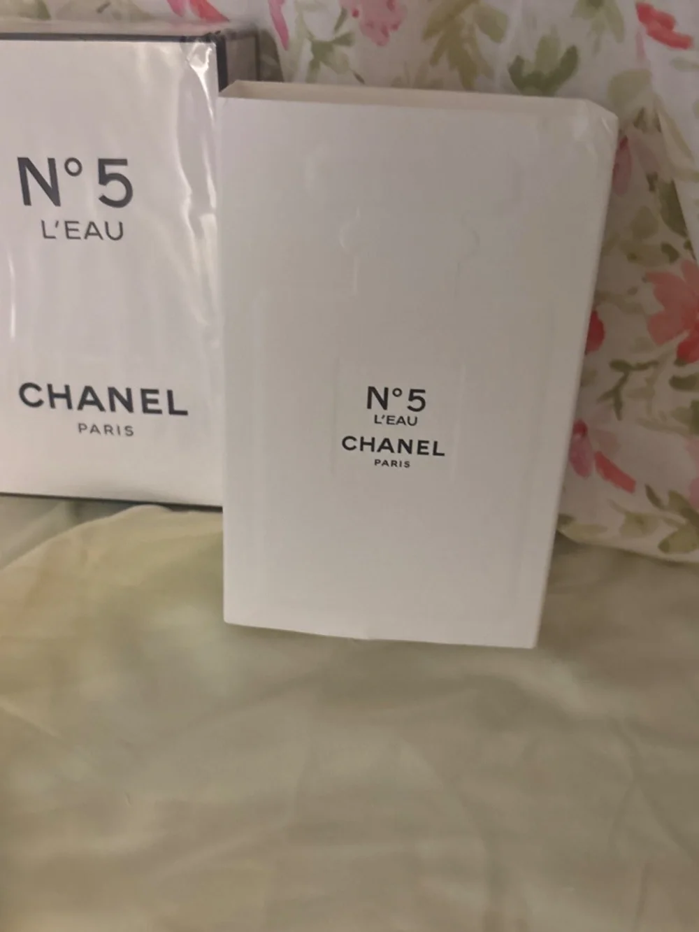 Chanel number five women’s perfume brand new and sealed 3.4 ounce
